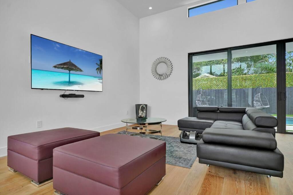 Design House -Heated Pool -Big Yard -Gated Parking Villa Miami Eksteriør billede