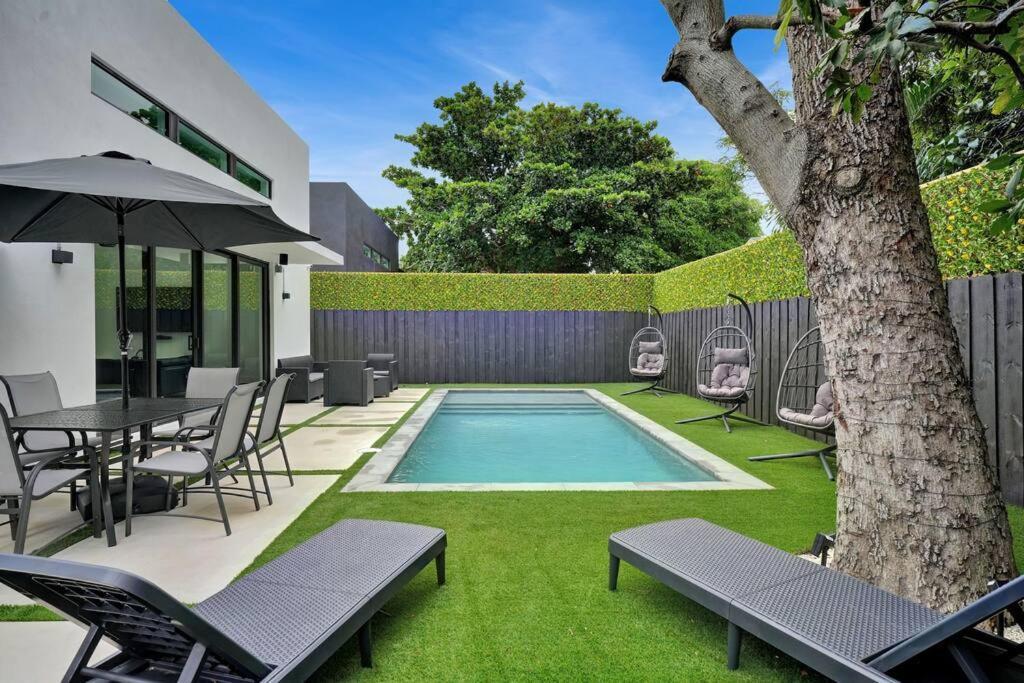 Design House -Heated Pool -Big Yard -Gated Parking Villa Miami Eksteriør billede